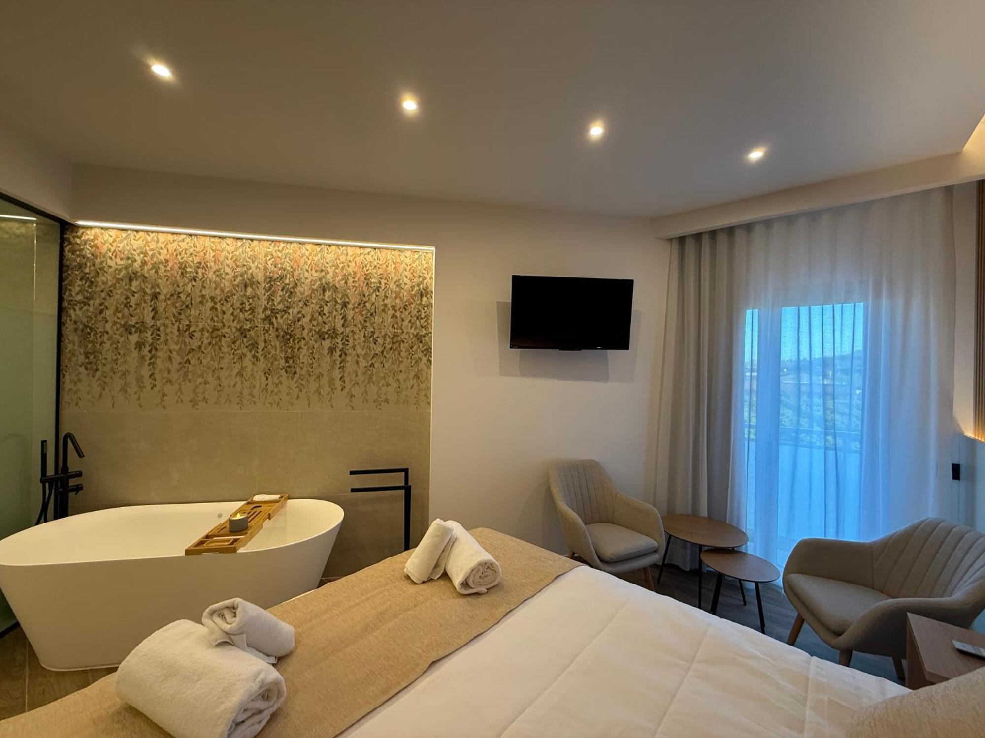 Hotel Siskets Torrente de Cinca Ngoại thất bức ảnh