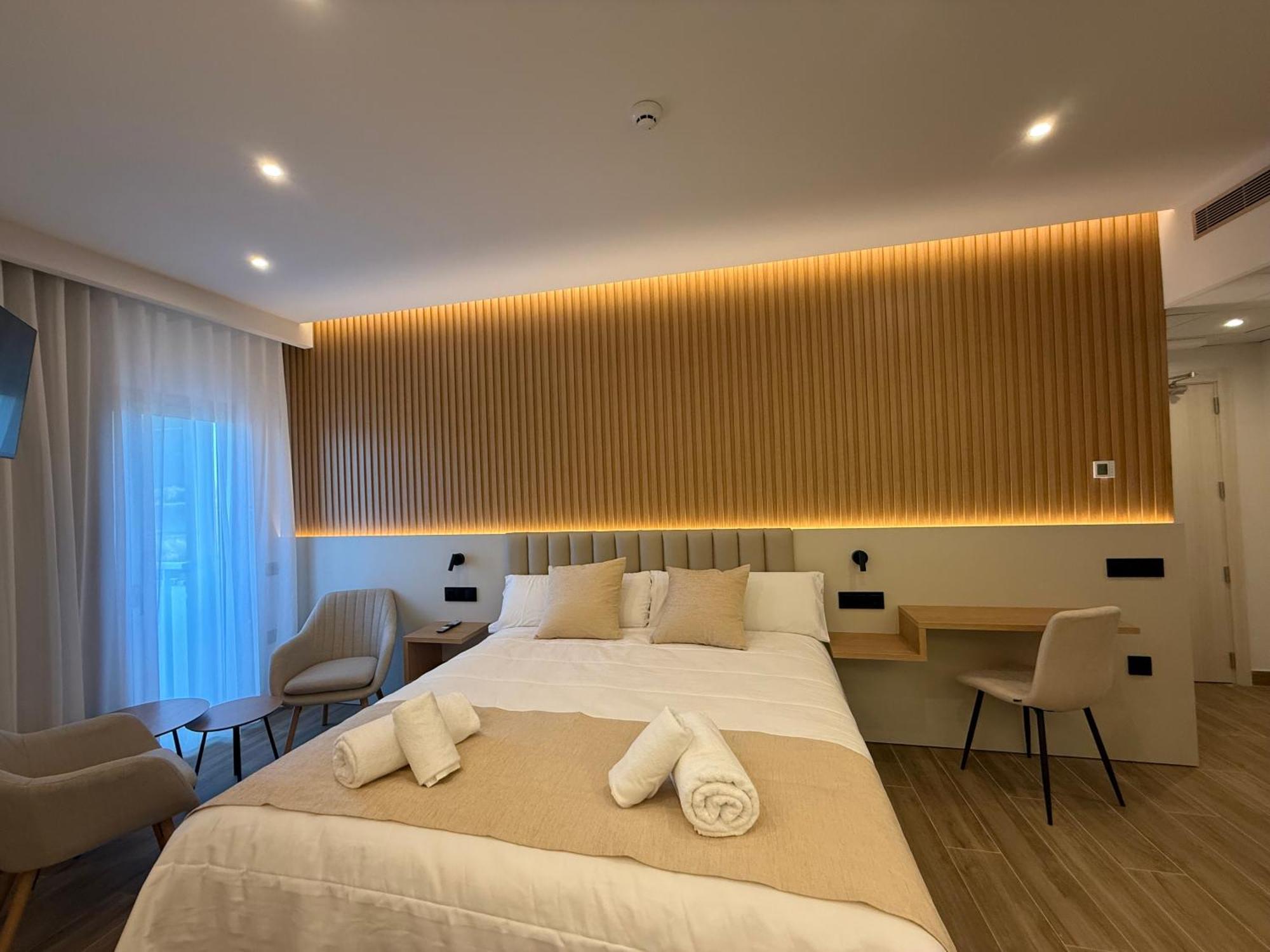 Hotel Siskets Torrente de Cinca Ngoại thất bức ảnh